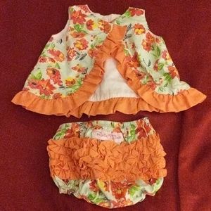 Ruffle butts floral outfit 6-12 months